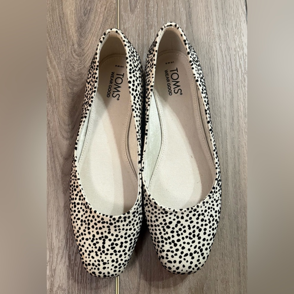 TOMS Briella Ballet Flats in a mini cheetah - Picture 2 of 6